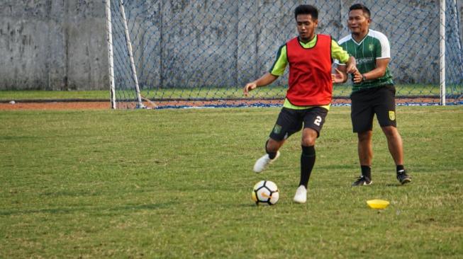 Ada Dua Wajah Baru di Latihan Perdana Persebaya