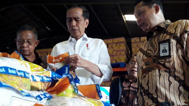 Bom Molotov Teror 2 Petinggi KPK, Jokowi : Kejar dan Cari Pelakunya