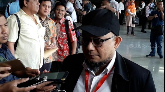 Hari Ini, Novel Baswedan Jadi Saksi Fakta di Sidang Lucas