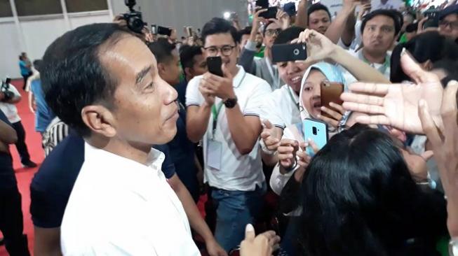 Jokowi Hadiri Silaturahim Nasional Keluarga Besar Pengemudi Online