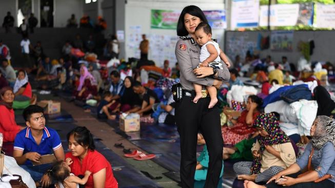 Sempat Hilang 11 Jam, Bayi Ditemukan Selamat dalam Tsunami Selat Sunda