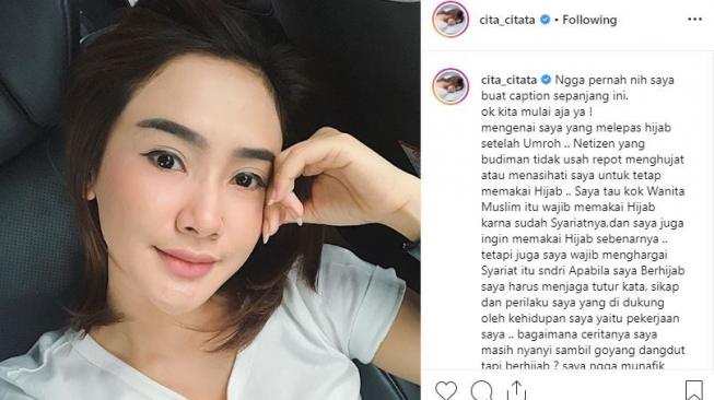 Cita Citata bilang tak usah menasihatinya soal berhijab. [instagram/cita_citata]