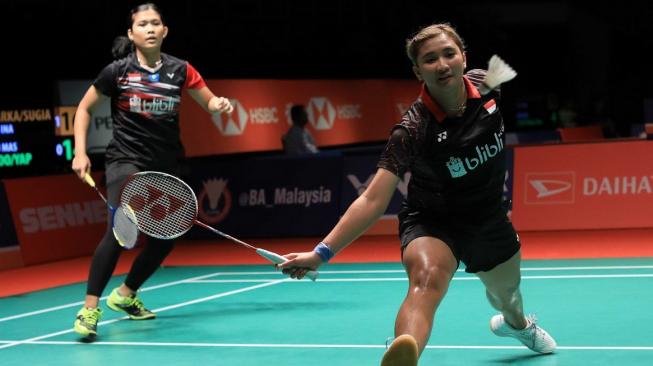 Pasangan ganda putri Indonesia, Yulfira Barkah/Jauza Fadhila Sugiarto, menang atas Vivian Hoo/Yap Cheng Wen (Malaysia) di babak kedua Malaysia Masters 2019, Kamis (17/1). [Humas PBSI]