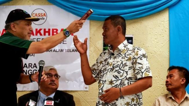 Disumpah Pakai Alquran, Pria Indonesia Gegerkan Dunia Ngaku Lihat MH370