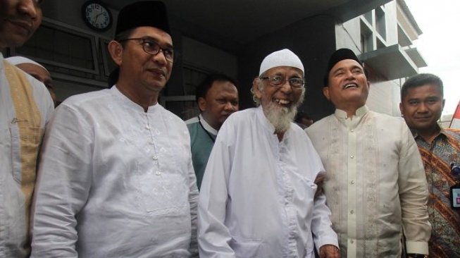 Reaksi Abu Bakar Ba'asyir Setelah Dibebaskan Jokowi