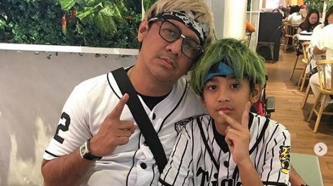 Andre Taulany Syok Anaknya Hadiahi Pacar Cincin Berlian: Duit dari Siapa?