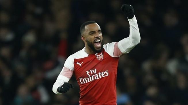 Gol Alexandre Lacazette Bawa Arsenal Tundukkan Napoli di Liga Europa