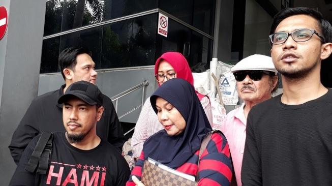 Tyas Mirasih dilaporkan nenek Amandine ke Polda Metro Jaya, Minggu (20/1/2019). [Ismail/Suara.com]