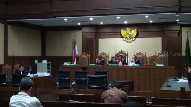 Suap DAK, Anggota DPR Amin Santono Divonis 8 Tahun Penjara