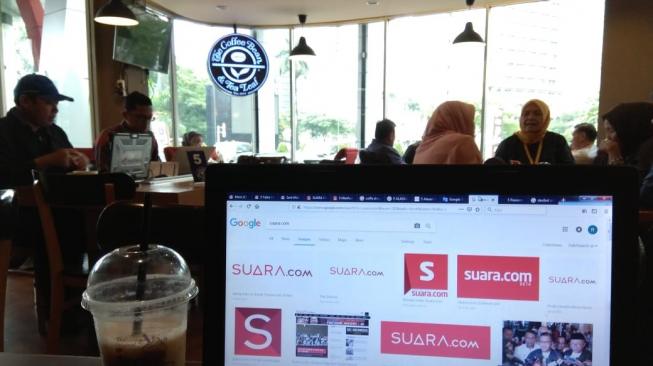 Akibat Virus Corona, Kedai Kopi Ini Disulap Jadi Studio Dongeng Anak