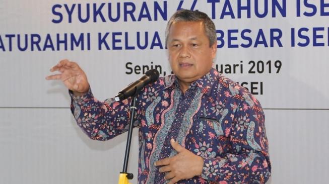 Di Ulang Tahun ISEI, Gubernur BI Minta Sarjana Ekonomi Terapkan 4 Jurus Ini