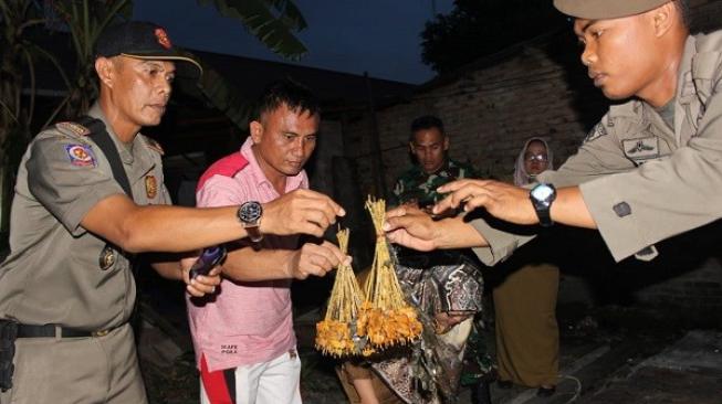 Pakai Daging Babi, Dua Pedagang Sate Jadi Tersangka