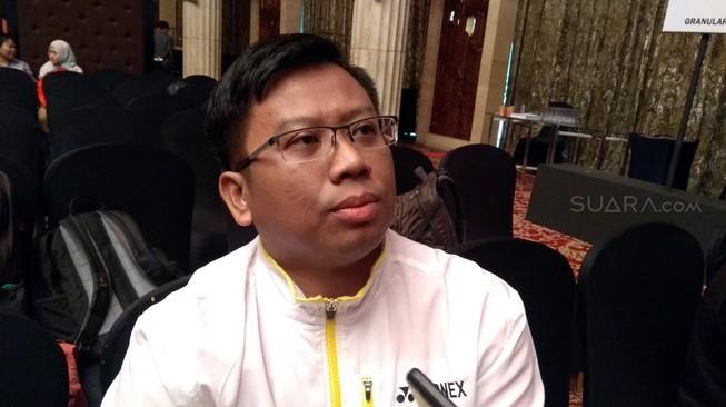 Staf pelatih PB Jaya Raya, Erwan Purnomo, usai menghadiri konferensi pers Djarum Superliga 2019 di Hotel Indonesia Kempinski, Jakarta, Kamis (31/1/2019). [Suara.com/Arief Apriadi]