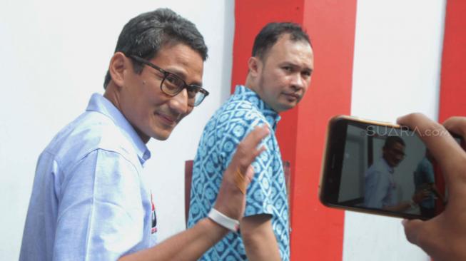 Sandiaga Ziarah ke Makam Sultan Malikussaleh, Raja Pertama di Indonesia