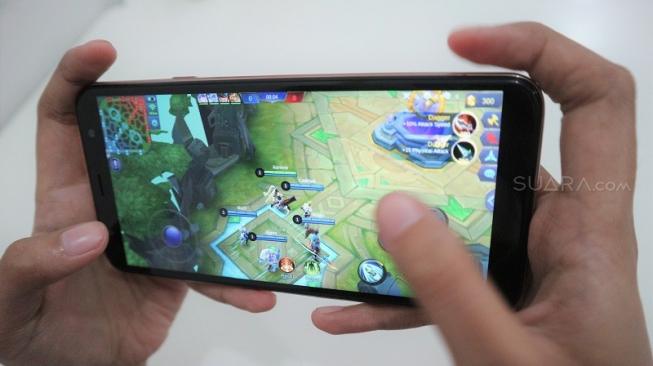 Smartphone Lemot dan Panas Ketika Bermain Game? Ini Cara Mencegahnya