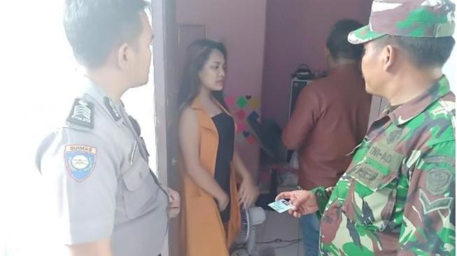 Razia Kos-Kosan di Padang, Satpol PP Temukan Pria Ngumpet di Kamar Wanita