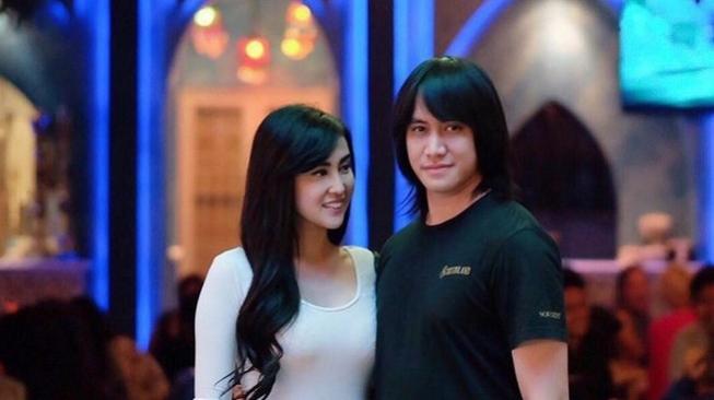 Dianggap Terlalu Seksi, Vicy Melanie: Kevin Aprilio yang Mau Bajuku Begitu