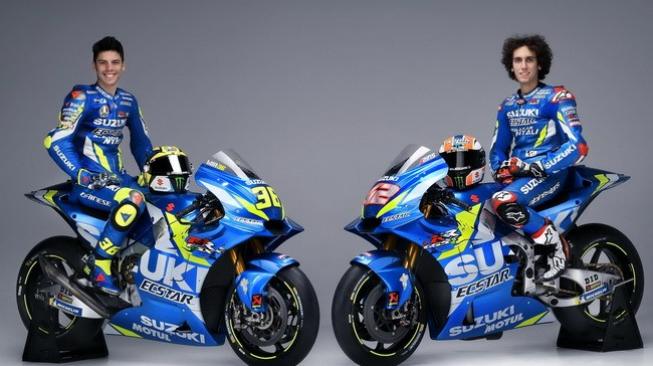 Duet pebalap tim Suzuki Ecstar, Joan Mir dan Alex Rins, dalam peluncuran motor terbaru untuk MotoGP 2019. [Dok. Suzuki Racing]