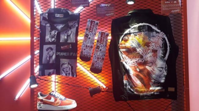 Streetwear Lokal Berkolaborasi dengan Obat Sakit Kepala. (Suara.com/Dinda Rachmawati)