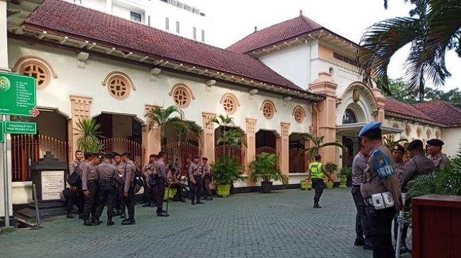 Sidang Ahmad Dhani Dijaga 400 Anggota Polisi