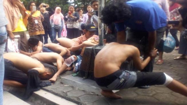 Sadis, Komplotan Gangs 69 Unggah Foto Korban yang Dibacok di Medsos