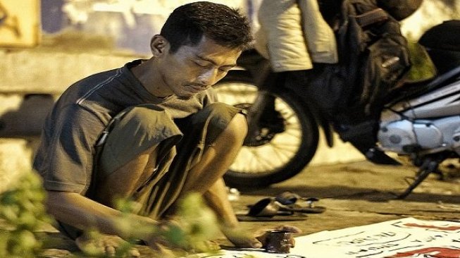Terungkap! Ini Fakta di Balik Spanduk Pijat Gaul Solo