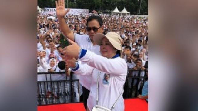 Prabowo Subianto dan Titik Prabowo. (@titiksoeharto/instagram)