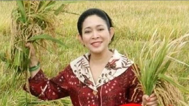 Diminta Rujuk, Mantan Istri Pasang Foto Berdua Prabowo Lagi