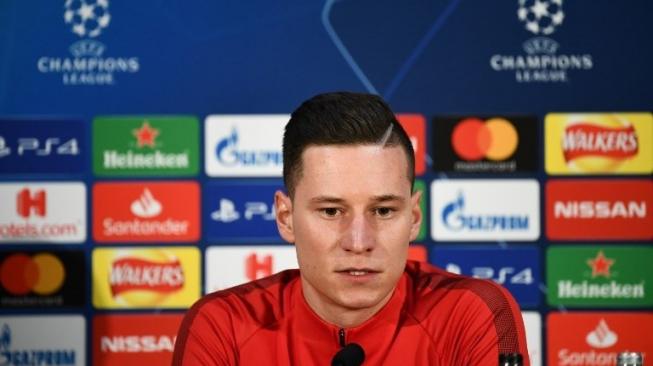 Gelandang Paris Saint-Germain asal Jerman Julian Draxler saat jumpa pers sebelum skuatnya menghadapi Manchester United di leg pertama babak 16 besar Liga Champions. FRANCK FIFE / AFP