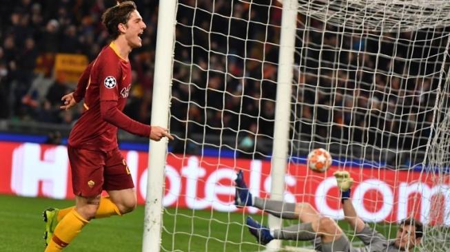 Cetak Dua Gol Kemenangan Roma dan Catat Rekor, Ini Kata Zaniolo