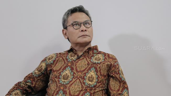 Disindir Hilang Jejak Masuk ke Perut Banteng, Johan Budi Cuma Ketawa