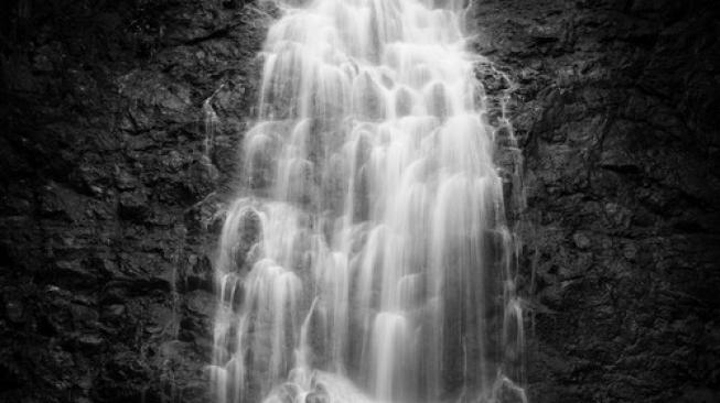 Ada Air Terjun Bertingkat di Desa Terpencil di Kosta Rika