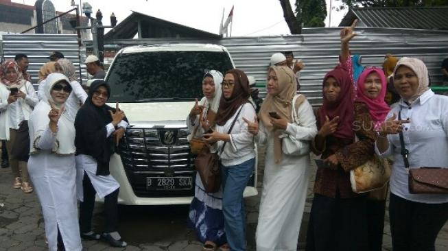 Tak Ketemu Orangnya Mobil Alphard Prabowo  Digilir Emak 