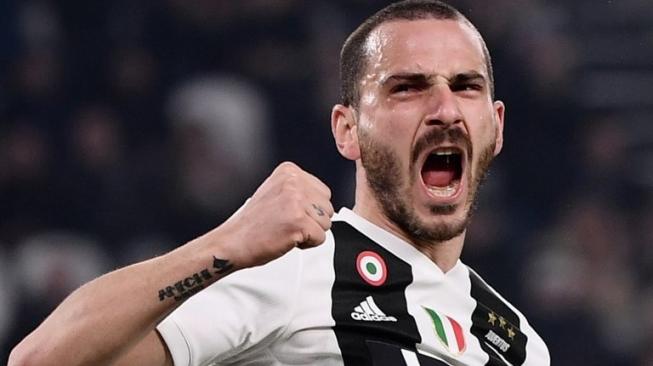 Pemain Juventus Leonardo Bonucci merayakan golnya ke gawang Frosinone pada lanjutan Liga italia di Juventus stadium, Turin. Marco BERTORELLO / AFP