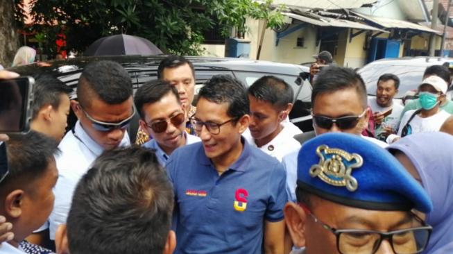 Di Sela-sela Kampanye, Sandiaga Uno Sempatkan Jenguk Ahmad Dhani di Penjara