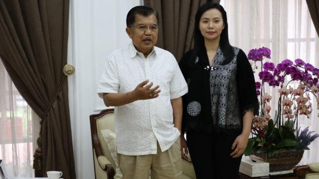 Livi Zheng, Sutradara Hollywood Asal Indonesia Dipuji Wapres Jusuf Kalla