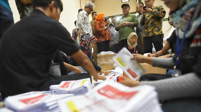 Di Banten, Baru 95 Persen Logistik Pemilu Disalurkan KPU Setempat