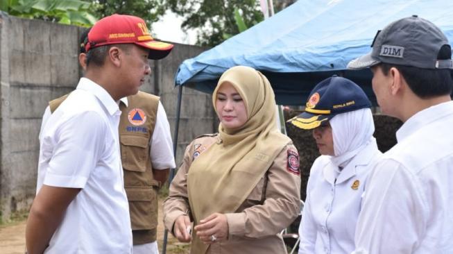 "Tagana Masuk Sekolah dan Kampung Siaga Bencana", di alun-alun Kecamatan Panimbang, Kabupaten Pandeglang, Banten, Senin (17/2/2019). (Dok: Kemensos)