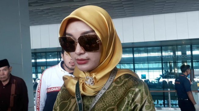 Umrah Lagi, Zaskia Gotik : Bukan Mau Minta Jodoh