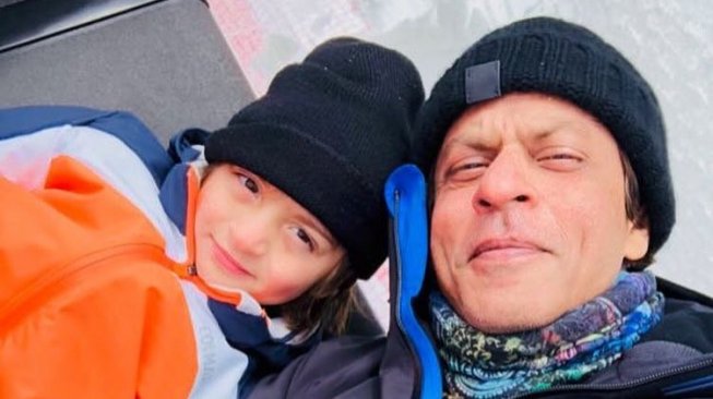 Shah Rukh Khan Unggah Foto Si Bungsu AbRam di Hari Kemerdekaan India: Jai Hind!