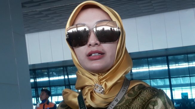 Alasan Zaskia Gotik Belum Siap Berangkat Haji