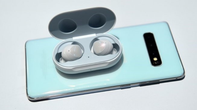 airpods samsung galaxy buds