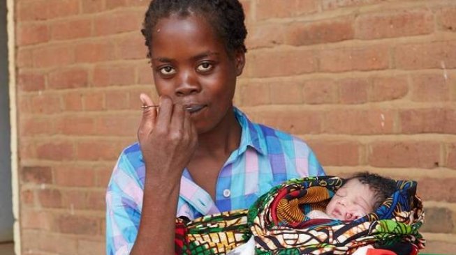 Ritual Ibu Baru Melahirkan di Malawi. (WaterAid)