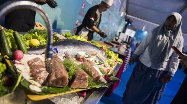 Pameran Festival Membumikan Laut sebagai masa depan bangsa di Unpad, Bandung, Jawa Barat, Selasa (26/2). [ANTARA FOTO/M Agung Rajasa]
