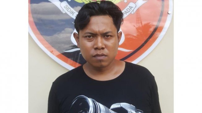 Iwan Tipu Calon Pramugari Lion Air sampai Ratusan Juta