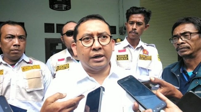 Bela Neno Warisman, Fadli Zon: Buya Syafii Perlu Belajar Puisi Lagi