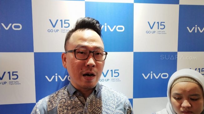 General Manager for Brand and Activation PT Vivo Mobile Indonesia, Edy Kusuma saat menghadiri acara Vivo V15 Go Up Kick Off di kawasan Senayan, Jakarta, Selasa (27/2/2019). [Suara.com/Tivan Rahmat]
