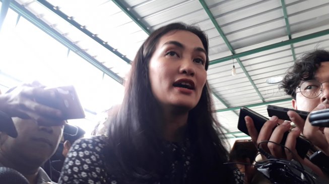 Atiqah Hasiholan Optimis Ratna Sarumpaet Dapat Keadilan