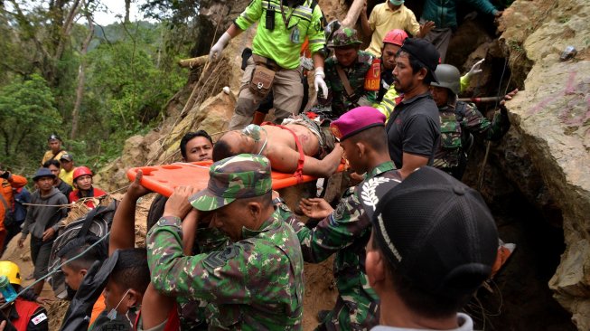 Hirup Gas Beracun, 4 Penambang Emas Liar Tewas di Kaki Gunung Cingaleng