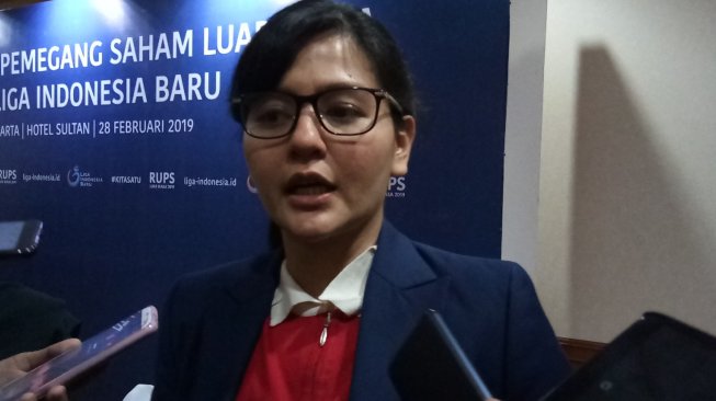 Sekjen PSSI Ratu Tisha Destria ditemui wartawan di Hotel Sultan, Senayan, Jakarta, Kamis (28/2/2019). [Suara.com/Adie Prasetyo]